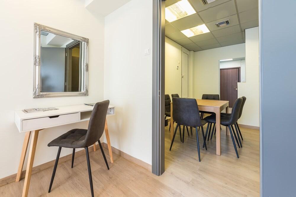 Athens Welcome Suites Apartments מראה חיצוני תמונה